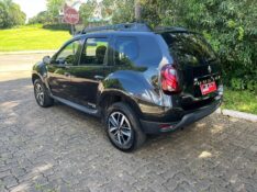 RENAULT DUSTER DYNAMIQUE 1.6 FLEX 16V MEC. 2017/2017 ELY AUTOMÓVEIS LAJEADO / Carros no Vale