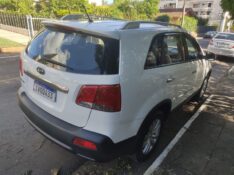 KIA SORENTO EX 2.4 2012/2012 ALTERNATIVA VEÍCULOS LAJEADO / Carros no Vale