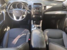 KIA SORENTO EX 2.4 2012/2012 ALTERNATIVA VEÍCULOS LAJEADO / Carros no Vale