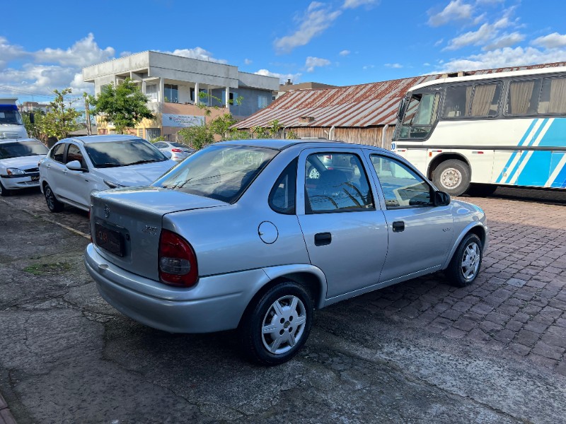 CHEVROLET CLASSIC LIFE 1.0 2006/2007 AR MULTIMARCAS VENÂNCIO AIRES / Carros no Vale