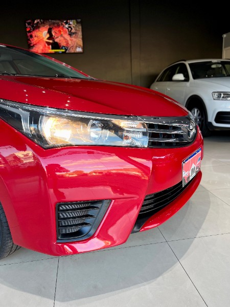 TOYOTA COROLLA 1.8 GLI 2016/2017 JM AUTOMÓVEIS VENÂNCIO AIRES / Carros no Vale