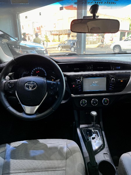 TOYOTA COROLLA 1.8 GLI 2016/2017 JM AUTOMÓVEIS VENÂNCIO AIRES / Carros no Vale