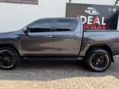 TOYOTA HILUX CABINE DUPLA HILUX CD SRX 4X4 2.8 TDI 16V DIESEL AUT. /2021 IDEAL VEÍCULOS LAJEADO / Carros no Vale