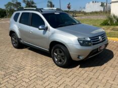 RENAULT DUSTER 2.0 DYNAMIQUE 4X4 2013/2014 NEURI VEÍCULOS LAJEADO / Carros no Vale