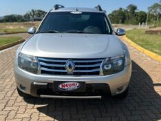 RENAULT DUSTER 2.0 DYNAMIQUE 4X4 2013/2014 NEURI VEÍCULOS LAJEADO / Carros no Vale