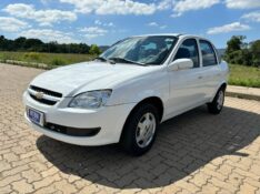 CHEVROLET CORSA CLASSIC /2016 RT 811 VEÍCULOS ARROIO DO MEIO / Carros no Vale