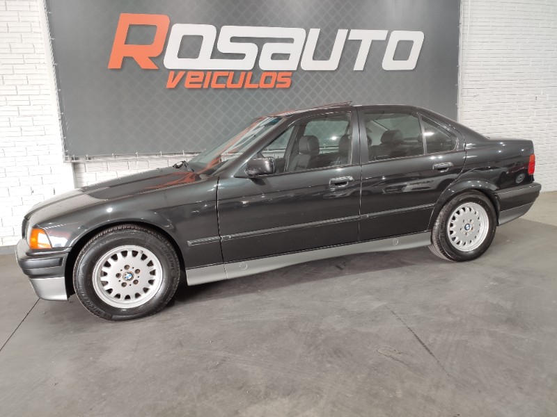 BMW 325i 2.5 SEDAN 24V 1994/1994 ROSAUTO VEÍCULOS VENÂNCIO AIRES / Carros no Vale