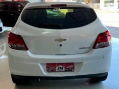 CHEVROLET ONIX 1.0 LT 2013/2014 JM AUTOMÓVEIS VENÂNCIO AIRES / Carros no Vale