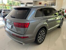 AUDI Q7 3.0 TFSI PERFORMANCE BLACK QUATTRO 2017/2017 TONHO AUTOMÓVEIS LAJEADO / Carros no Vale