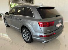 AUDI Q7 3.0 TFSI PERFORMANCE BLACK QUATTRO 2017/2017 TONHO AUTOMÓVEIS LAJEADO / Carros no Vale