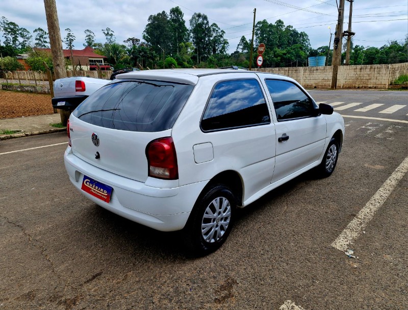 VOLKSWAGEN GOL CITY (TREND) 1.0 MI TOTAL FLEX 8V 2P 2013/2014 CRUZEIRO MULTIMARCAS CRUZEIRO DO SUL / Carros no Vale