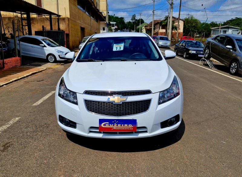 CHEVROLET CRUZE LT 1.8 16V FLEXPOWER 4P AUT. 2013/2013 CRUZEIRO MULTIMARCAS CRUZEIRO DO SUL / Carros no Vale