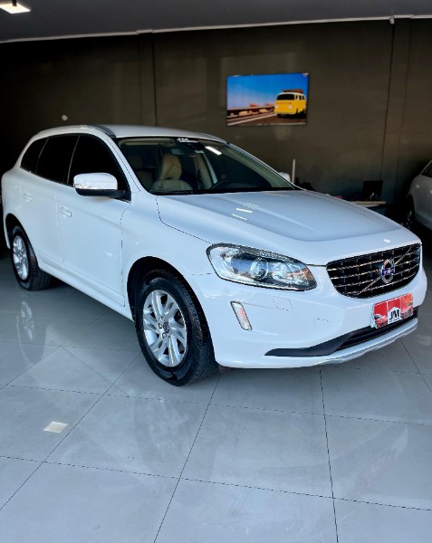 VOLVO XC 60 XC 60 2.0 T5 5P 2016/2016 JM AUTOMÓVEIS VENÂNCIO AIRES / Carros no Vale