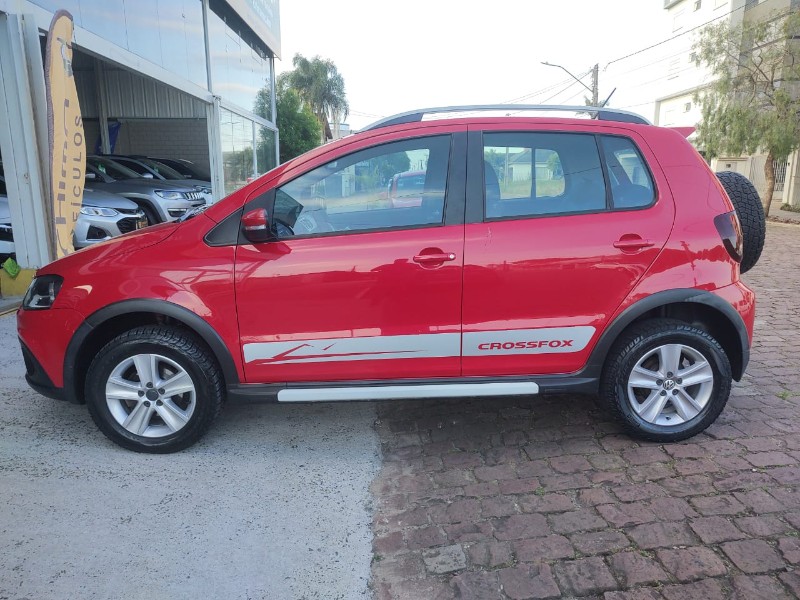 VOLKSWAGEN CROSSFOX 1.6 MI /2010 CHIMA VEÍCULOS VENÂNCIO AIRES / Carros no Vale