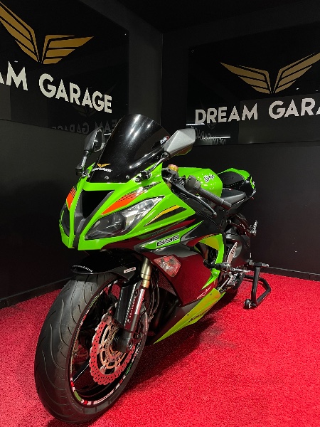 KAWASAKI ZX 6 R 636 2013/2013 EXCLUSIVO VEÍCULOS SANTA CRUZ DO SUL / Carros no Vale