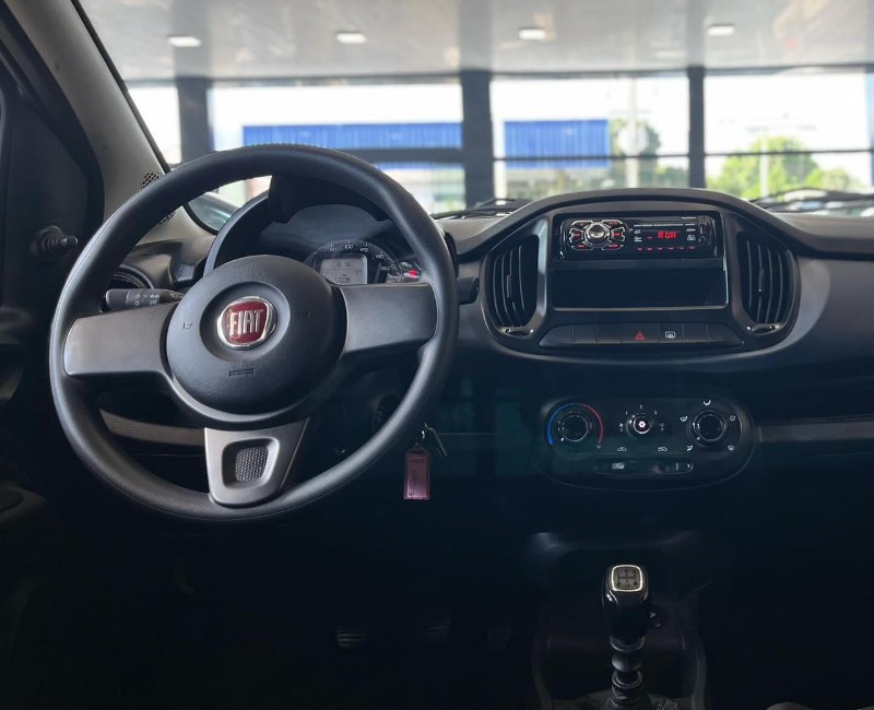 FIAT UNO 1.0 ATTRACTIVE 8V 2021/2021 LEHMEN VEÍCULOS VENÂNCIO AIRES / Carros no Vale