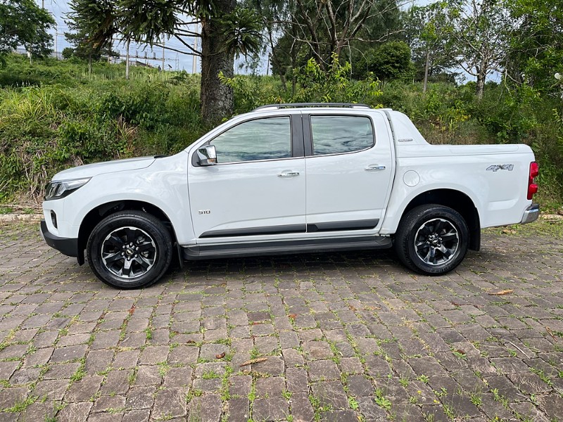 CHEVROLET S10 2.8 HIGH COUNTRY 4X4 CD 16V TURBO DIESEL 4P AUTOMÁTICO 2022/2023 BOSCO AUTOMÓVEIS GUAPORÉ / Carros no Vale