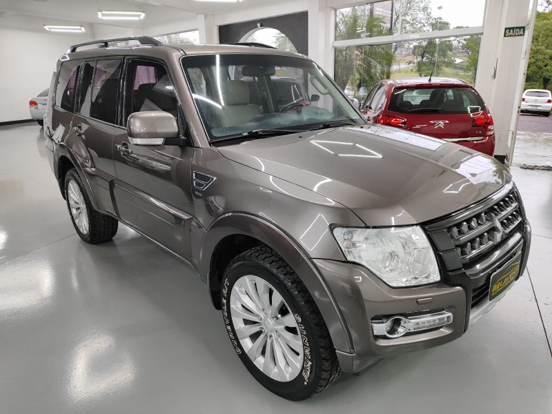 MITSUBISHI PAJERO FULL 3.2 HPE 4X4 16V /2016 BELAVENDA AUTOMÓVEIS ARROIO DO MEIO / Carros no Vale