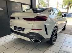 BMW X6 3.0 TWINPOWER GASOLINA XDRIVE40I M SPORT AUTOMÁTICO 2020/2021 FÁBIO BERNARDES PORTO ALEGRE / Carros no Vale