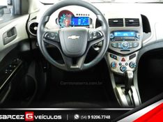 CHEVROLET SONIC 1.6 LT 16V 2013/2014 GARCEZ VEÍCULOS BENTO GONÇALVES / Carros no Vale