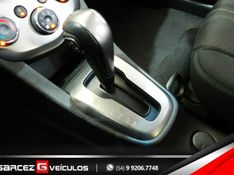 CHEVROLET SONIC 1.6 LT 16V 2013/2014 GARCEZ VEÍCULOS BENTO GONÇALVES / Carros no Vale