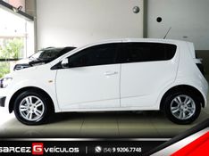 CHEVROLET SONIC 1.6 LT 16V 2013/2014 GARCEZ VEÍCULOS BENTO GONÇALVES / Carros no Vale