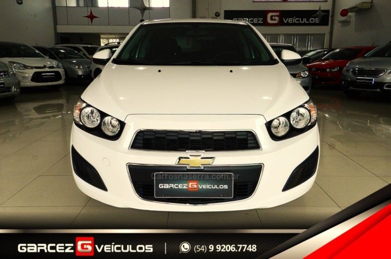 CHEVROLET SONIC 1.6 LT 16V 2013/2014 GARCEZ VEÍCULOS BENTO GONÇALVES / Carros no Vale