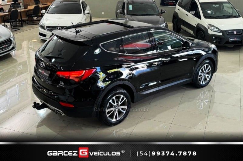 HYUNDAI SANTA FÉ 3.3 MPFI 4X4 7 LUGARES V6 270CV 2013/2014 GARCEZ VEÍCULOS BENTO GONÇALVES / Carros no Vale