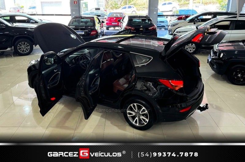 HYUNDAI SANTA FÉ 3.3 MPFI 4X4 7 LUGARES V6 270CV 2013/2014 GARCEZ VEÍCULOS BENTO GONÇALVES / Carros no Vale