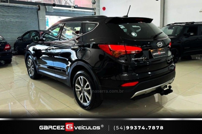 HYUNDAI SANTA FÉ 3.3 MPFI 4X4 7 LUGARES V6 270CV 2013/2014 GARCEZ VEÍCULOS BENTO GONÇALVES / Carros no Vale