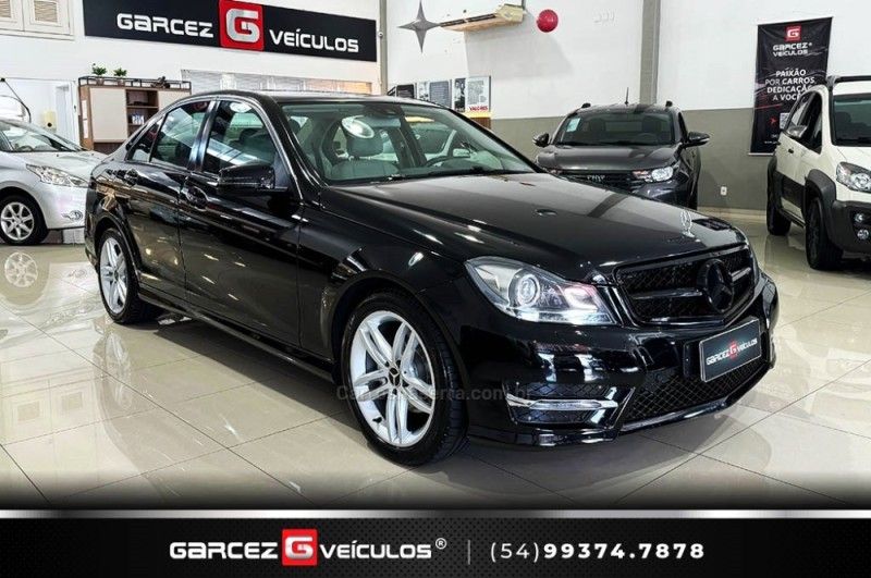 MERCEDES-BENZ C 180 1.6 CGI SPORT 16V TURBO 2013/2014 GARCEZ VEÍCULOS BENTO GONÇALVES / Carros no Vale