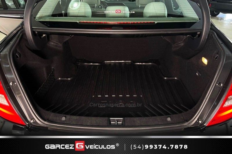 MERCEDES-BENZ C 180 1.6 CGI SPORT 16V TURBO 2013/2014 GARCEZ VEÍCULOS BENTO GONÇALVES / Carros no Vale