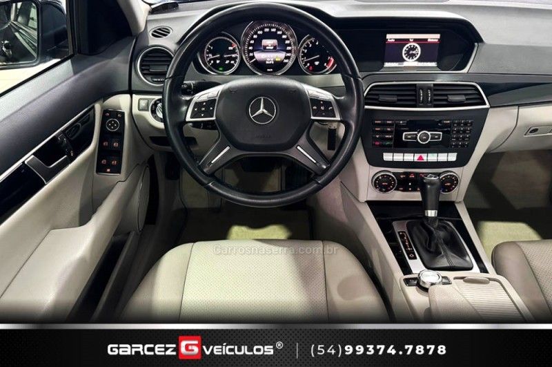 MERCEDES-BENZ C 180 1.6 CGI SPORT 16V TURBO 2013/2014 GARCEZ VEÍCULOS BENTO GONÇALVES / Carros no Vale