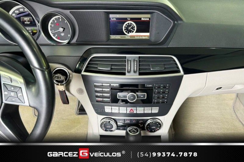 MERCEDES-BENZ C 180 1.6 CGI SPORT 16V TURBO 2013/2014 GARCEZ VEÍCULOS BENTO GONÇALVES / Carros no Vale