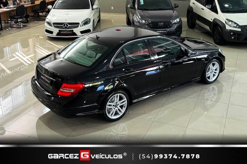 MERCEDES-BENZ C 180 1.6 CGI SPORT 16V TURBO 2013/2014 GARCEZ VEÍCULOS BENTO GONÇALVES / Carros no Vale