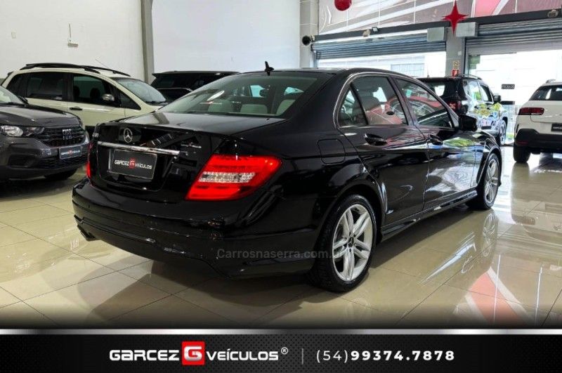 MERCEDES-BENZ C 180 1.6 CGI SPORT 16V TURBO 2013/2014 GARCEZ VEÍCULOS BENTO GONÇALVES / Carros no Vale