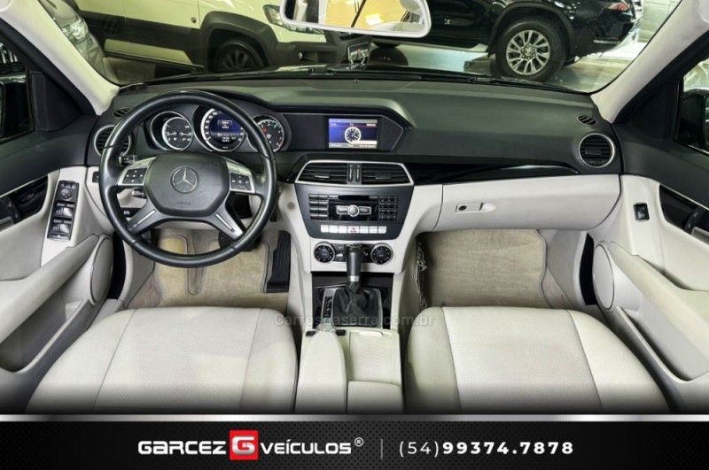 MERCEDES-BENZ C 180 1.6 CGI SPORT 16V TURBO 2013/2014 GARCEZ VEÍCULOS BENTO GONÇALVES / Carros no Vale