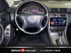 MERCEDES-BENZ C 230 K 1.8 KOMPRESSOR AVANTGARDE 16V 2004/2004 GARCEZ VEÍCULOS BENTO GONÇALVES / Carros no Vale