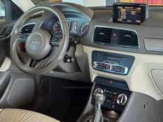 AUDI Q3 2.0 TFSI AMBIENTE QUATTRO S TRONIC 2014/2014 GRIFFCAR MULTIMARCAS DOIS IRMÃOS / Carros no Vale