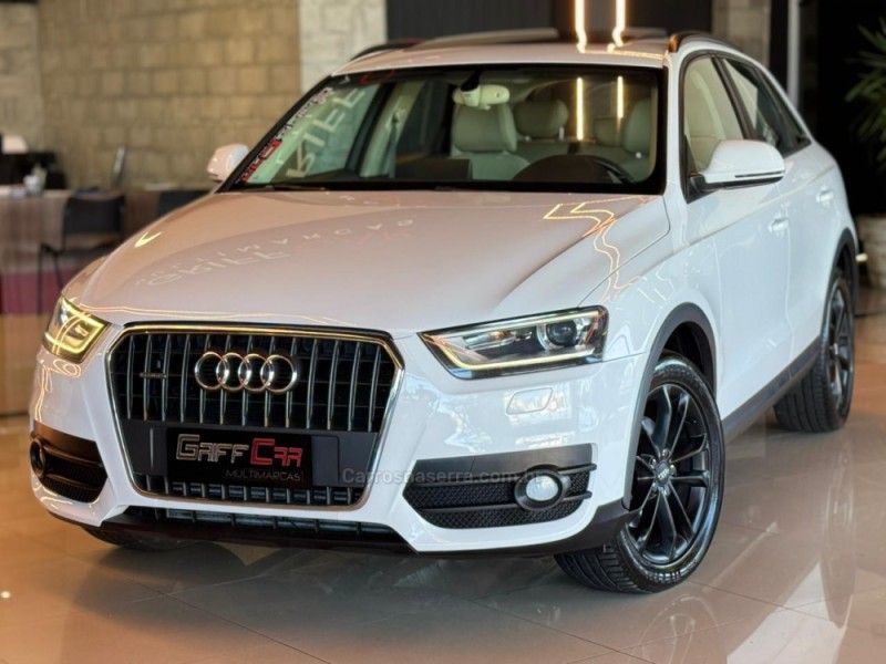 AUDI Q3 2.0 TFSI AMBIENTE QUATTRO S TRONIC 2014/2014 GRIFFCAR MULTIMARCAS DOIS IRMÃOS / Carros no Vale