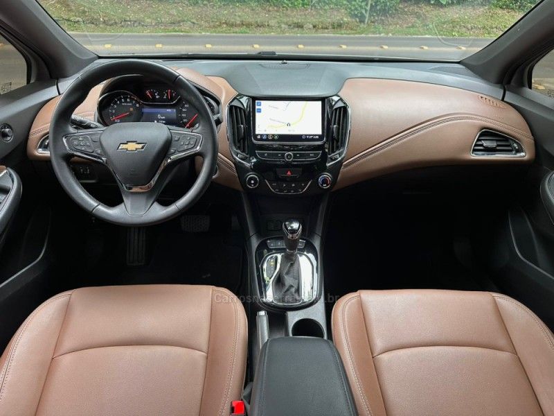 CHEVROLET CRUZE 1.4 TURBO PREMIER II SPORT HATCH 16V 2019/2020 KASPER VEÍCULOS DOIS IRMÃOS / Carros no Vale