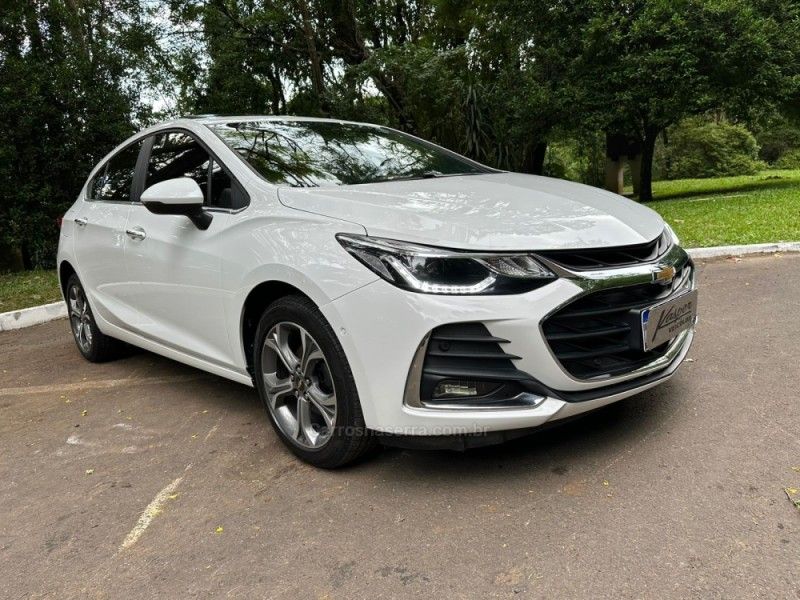 CHEVROLET CRUZE 1.4 TURBO PREMIER II SPORT HATCH 16V 2019/2020 KASPER VEÍCULOS DOIS IRMÃOS / Carros no Vale