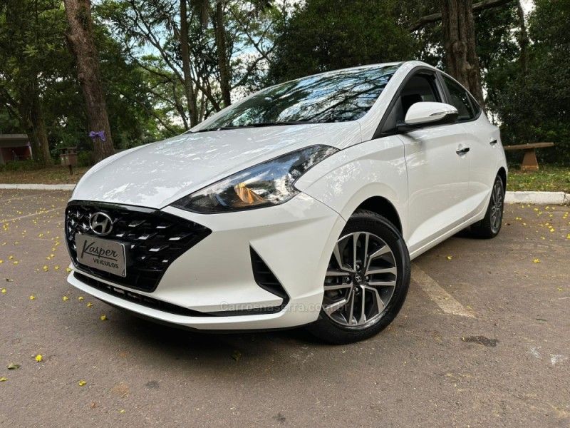 HYUNDAI HB20S 1.0 PLATINUM 12V TURBO 2022/2022 KASPER VEÍCULOS DOIS IRMÃOS / Carros no Vale