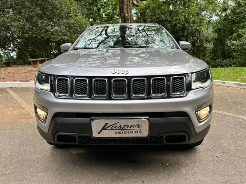 JEEP COMPASS 2.0 16V LONGITUDE 4X4 2020/2021 KASPER VEÍCULOS DOIS IRMÃOS / Carros no Vale