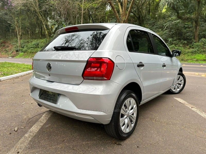 VOLKSWAGEN GOL 1.6 MSI 8V TOTALFLEX 2021/2022 KASPER VEÍCULOS DOIS IRMÃOS / Carros no Vale