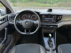 VOLKSWAGEN VIRTUS 1.0 200 TSI COMFORTLINE 2019/2020 KASPER VEÍCULOS DOIS IRMÃOS / Carros no Vale