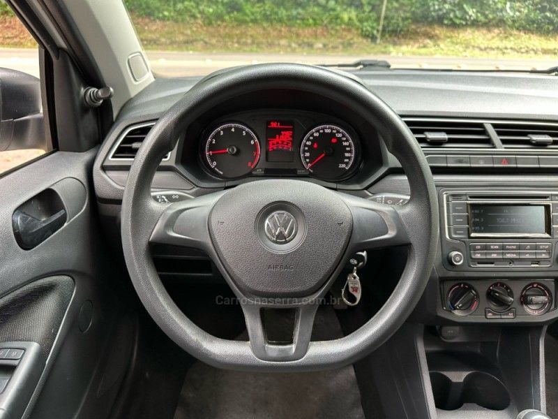 VOLKSWAGEN VOYAGE 1.0 12V MPI TOTALFLEX TRENDLINE 2022/2023 KASPER VEÍCULOS DOIS IRMÃOS / Carros no Vale