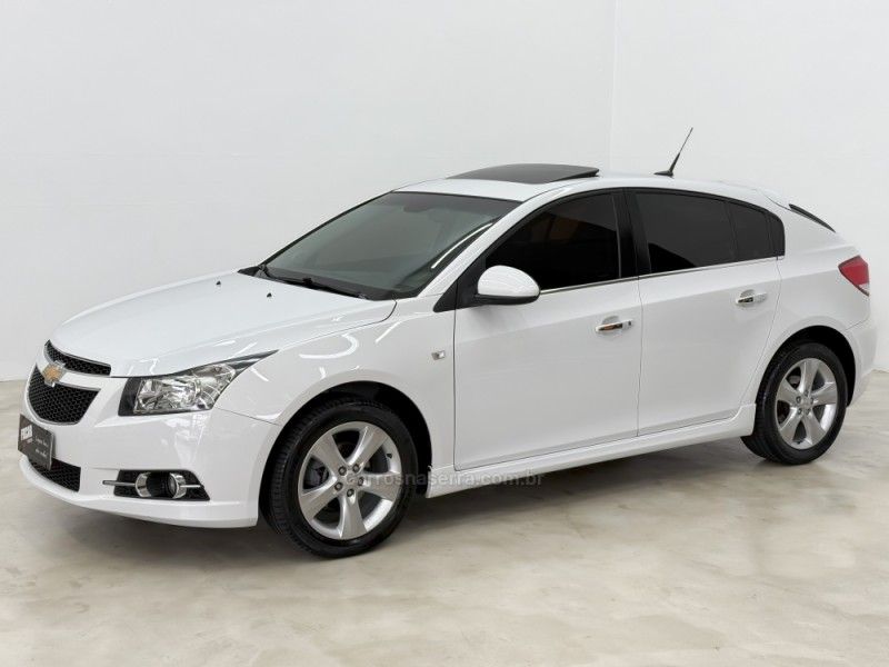 CHEVROLET CRUZE 1.8 LTZ SPORT6 16V 2014/2014 FOCAR VEÍCULOS CAXIAS DO SUL / Carros no Vale