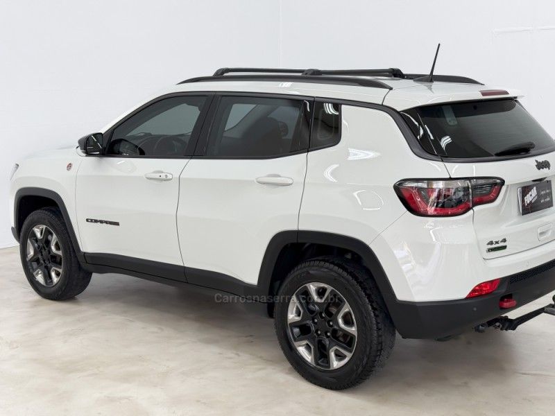 JEEP COMPASS 2.0 TRAILHAWK TD350 TURBO 4X4 2016/2017 FOCAR VEÍCULOS CAXIAS DO SUL / Carros no Vale