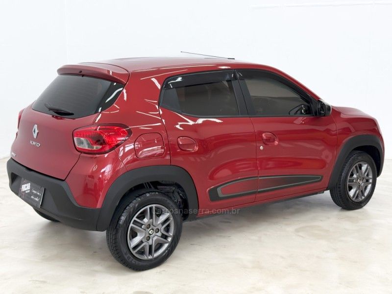 RENAULT KWID 1.0 12V SCE INTENSE 2018/2019 FOCAR VEÍCULOS CAXIAS DO SUL / Carros no Vale